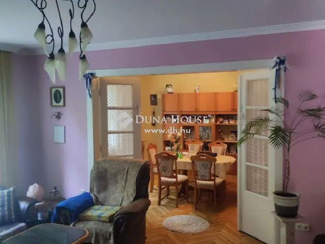 Eladó lakás Balatonfűzfő 102 nm