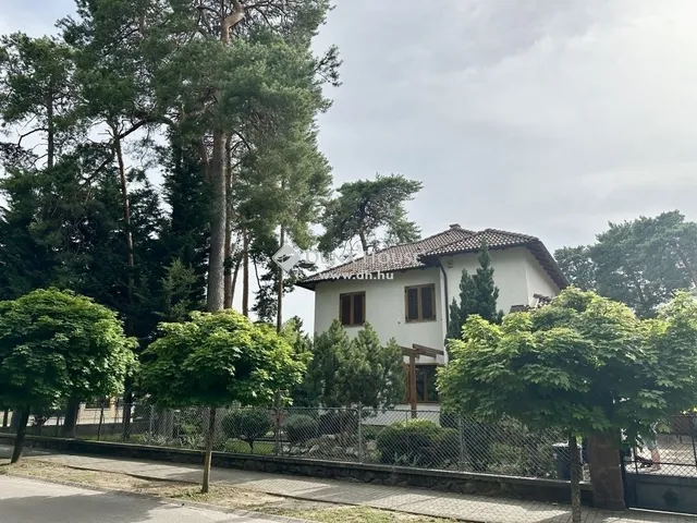 Eladó üdülő és hétvégi ház Siófok 173 nm