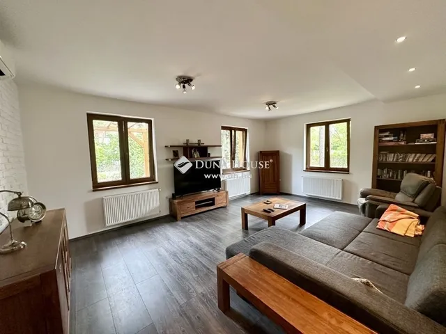 Eladó üdülő és hétvégi ház Siófok 173 nm