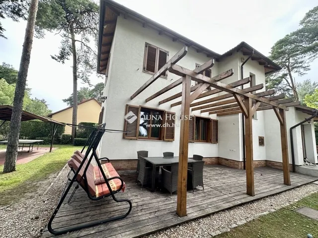 Eladó üdülő és hétvégi ház Siófok 173 nm