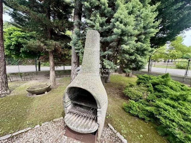 Eladó üdülő és hétvégi ház Siófok 173 nm