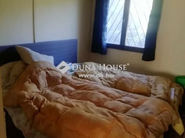 Eladó ház Kisoroszi 50 nm