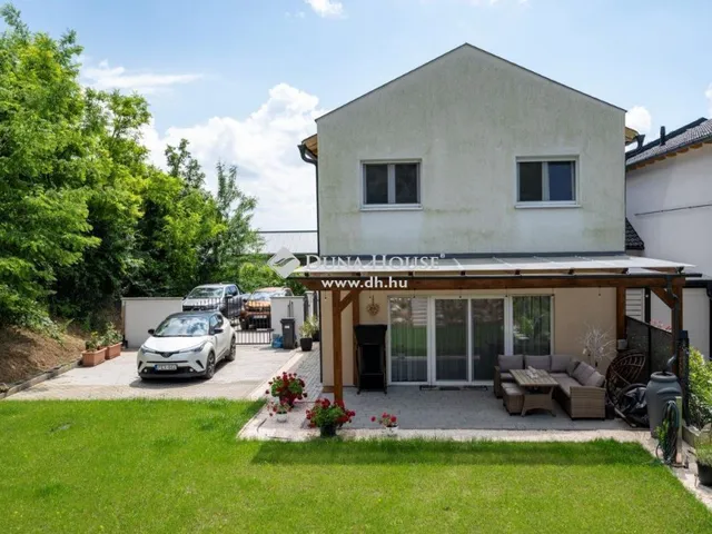 Eladó ház Vác 143 nm