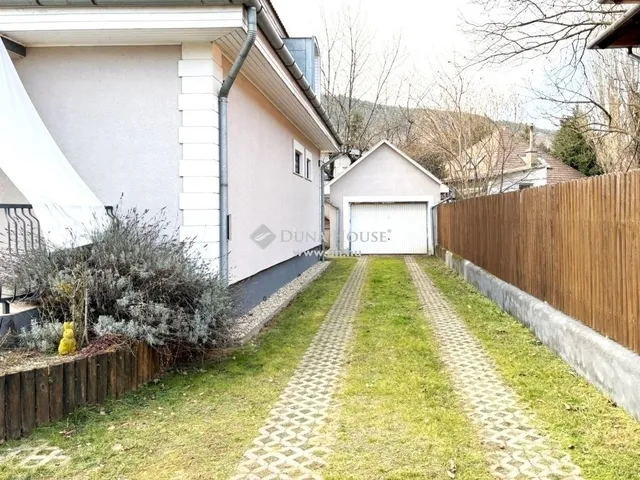 Eladó ház Budapest III. kerület, Csillaghegy 180 nm