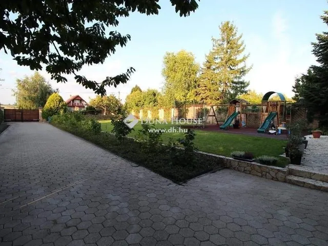 Eladó ház Mogyoród 554 nm