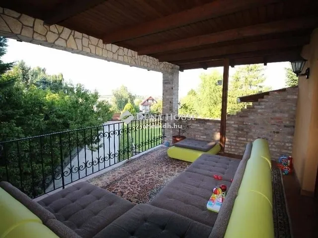 Eladó ház Mogyoród 554 nm