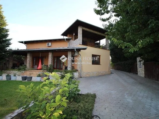 Eladó ház Mogyoród 554 nm