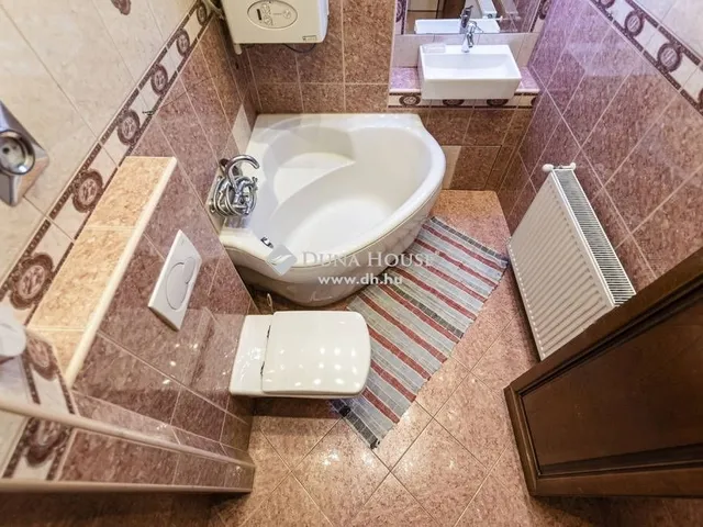 Eladó lakás Budapest VIII. kerület 66 nm