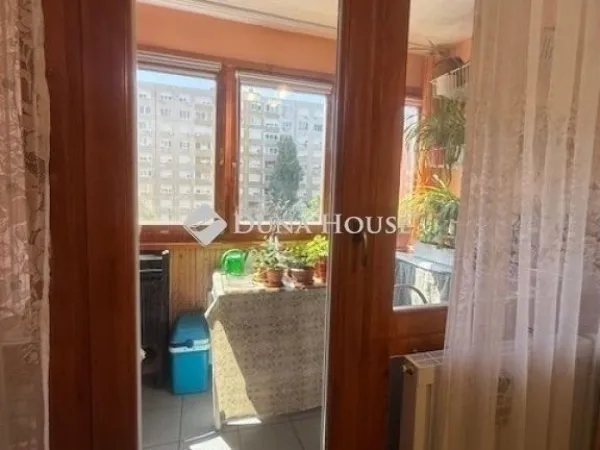 Eladó lakás Budapest III. kerület, Békásmegyer 49 nm