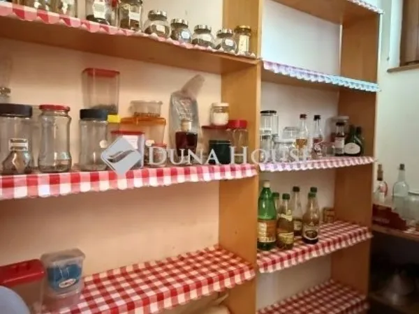 Eladó ház Pócsmegyer 160 nm