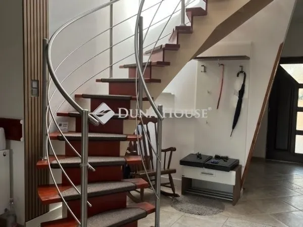 Eladó ház Budapest XXI. kerület 320 nm