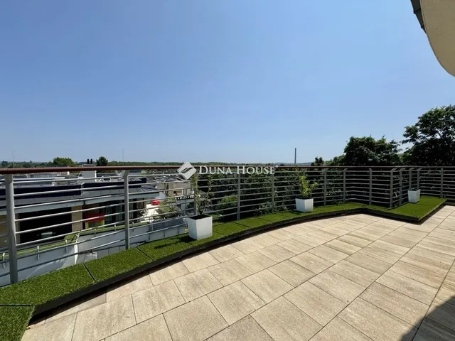 Eladó lakás Budapest III. kerület 104 nm