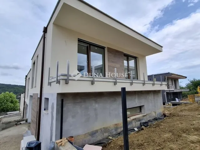 Eladó ház Budapest III. kerület, Aranyhegy 106 nm