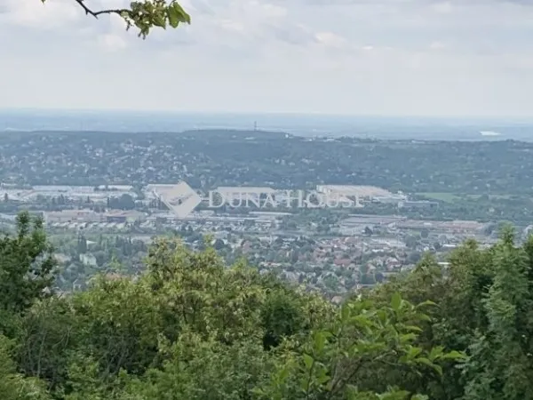 Eladó telek Budaörs 705 nm