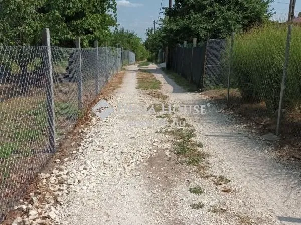 Eladó telek Érd 1410 nm