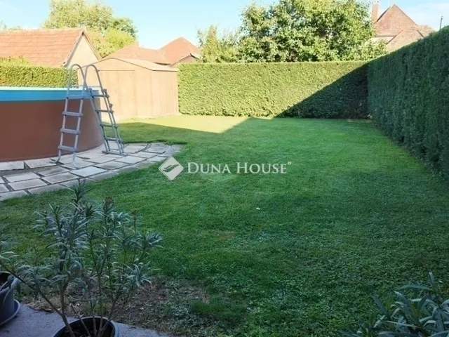 Eladó ház Gyál 195 nm