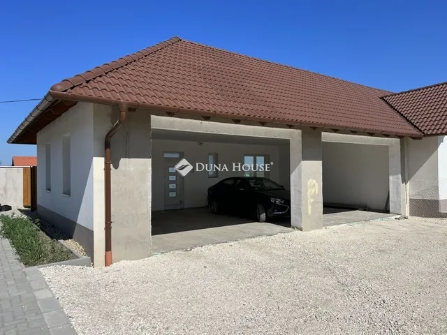 Eladó ház Tahitótfalu 71 nm
