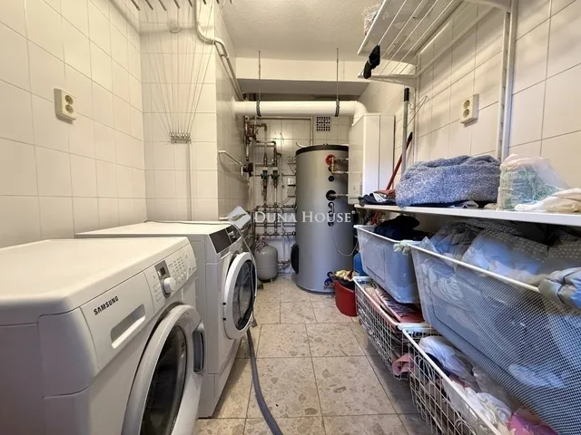 Eladó ház Budapest XI. kerület 300 nm