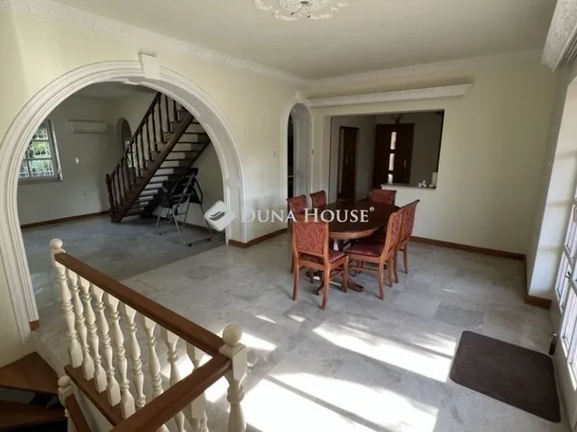 Eladó ház Budapest XVI. kerület, Sashalom 235 nm