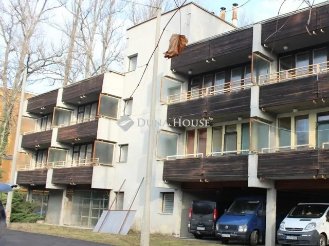 Eladó telek Budapest III. kerület, Római-part 5346 nm