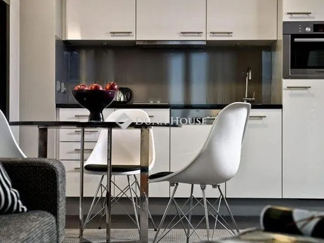 Eladó telek Budapest III. kerület, Római-part 5346 nm