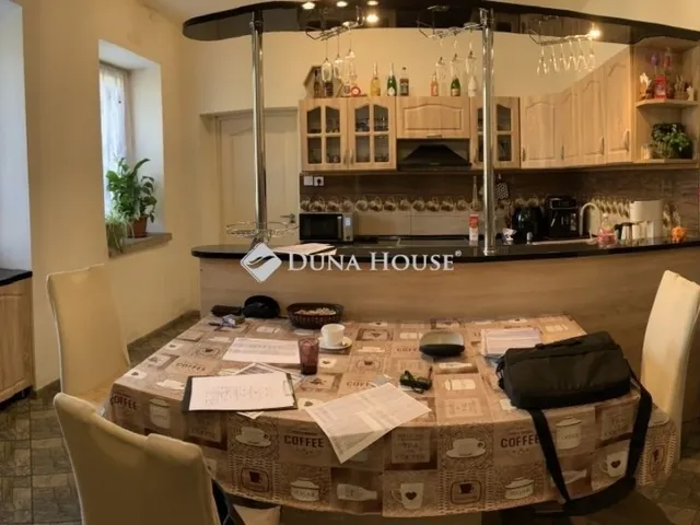 Eladó ház Őrbottyán 210 nm