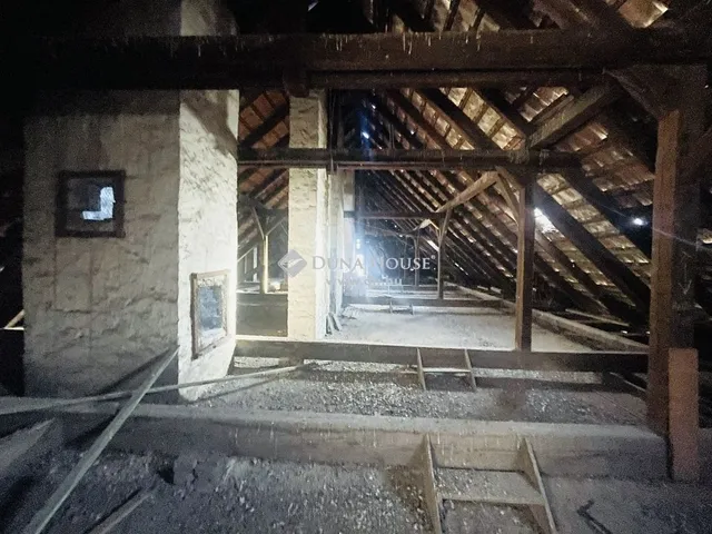 Eladó lakás Budapest II. kerület 409 nm