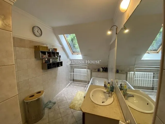 Eladó ház Érd 192 nm