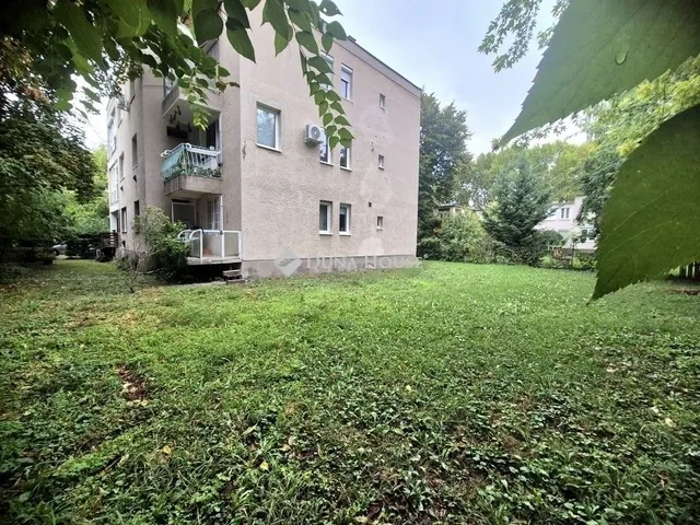 Eladó lakás Budapest III. kerület, Római-part 61 nm