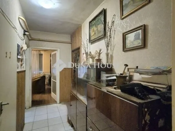 Eladó lakás Budapest III. kerület 61 nm