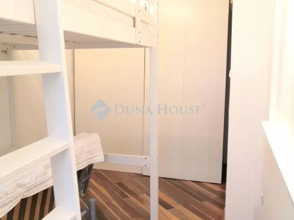 Eladó lakás Budapest VI. kerület 70 nm