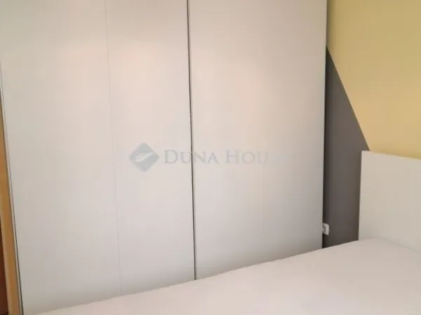 Eladó lakás Budapest VI. kerület 70 nm