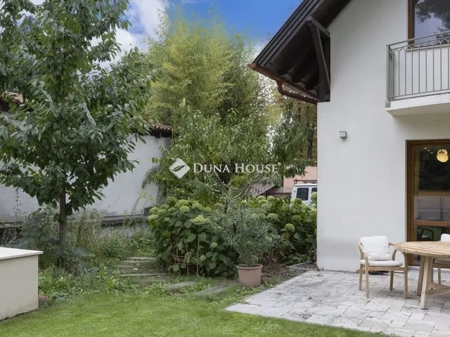 Eladó ház Budapest III. kerület, Római-part 210 nm