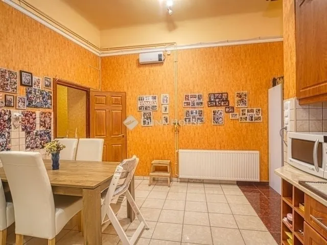 Eladó lakás Budapest VIII. kerület 86 nm