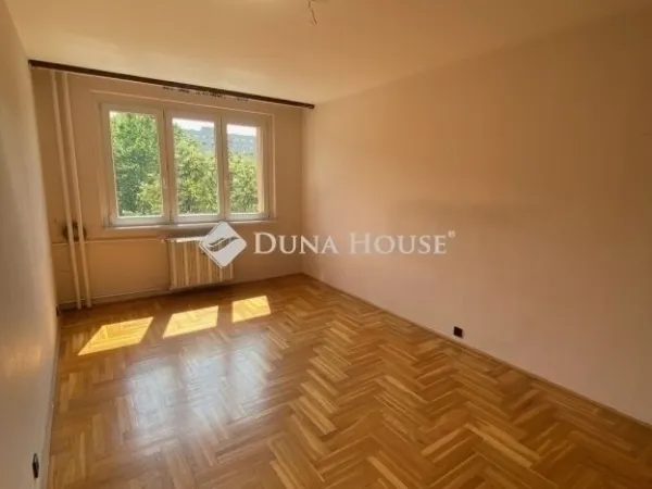 Eladó lakás Budapest III. kerület 69 nm