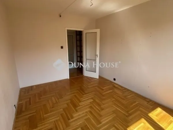 Eladó lakás Budapest III. kerület 69 nm