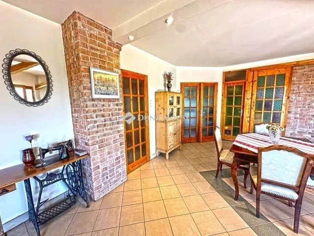 Eladó ház Szentendre 222 nm