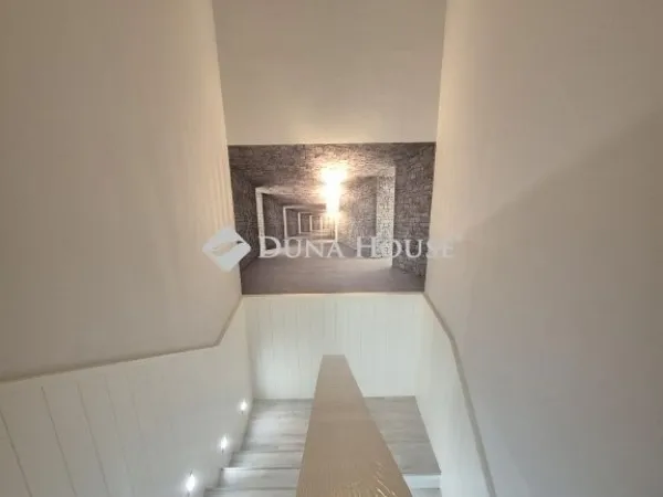 Eladó ház Budapest XVIII. kerület 131 nm