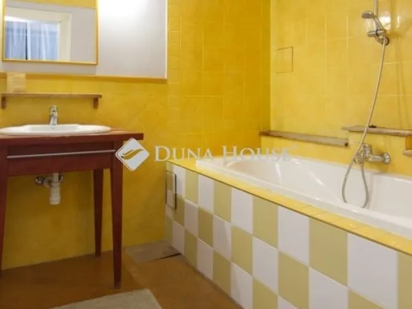 Eladó lakás Budapest VII. kerület 136 nm