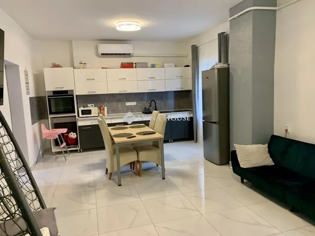 Eladó lakás Fót 71 nm