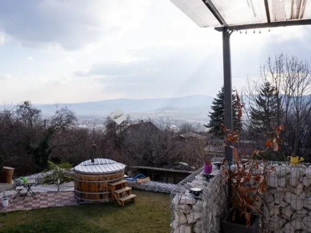 Eladó ház Szentendre 259 nm