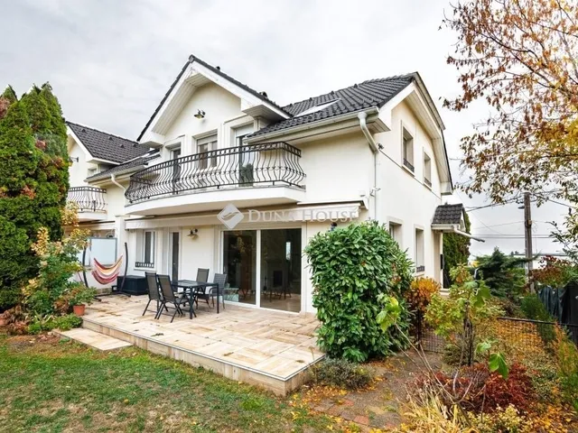 Eladó ház Budapest III. kerület, Táborhegy 196 nm