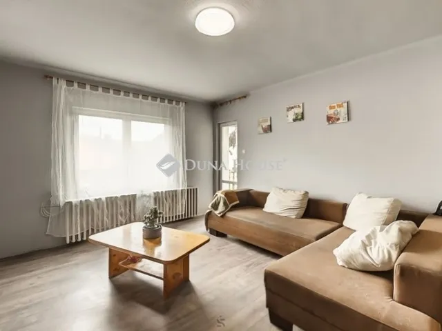 Eladó ház Fót 286 nm