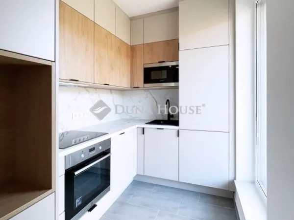 Eladó lakás Budapest III. kerület 69 nm