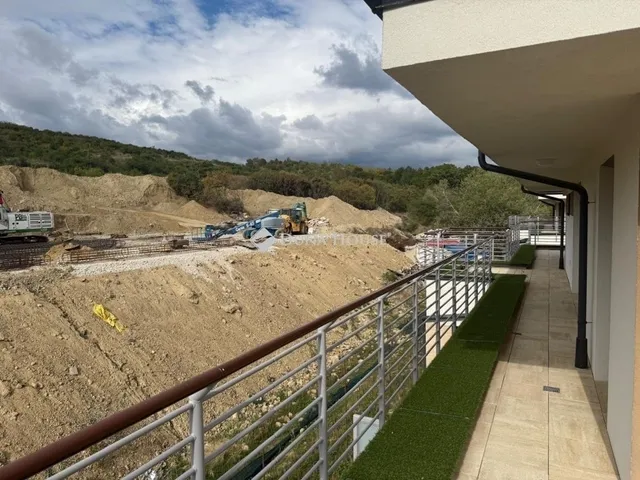 Eladó lakás Budapest III. kerület 69 nm