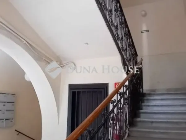 Eladó kereskedelmi és ipari ingatlan Budapest II. kerület 93 nm