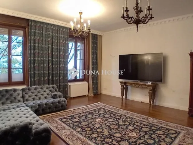 Eladó kereskedelmi és ipari ingatlan Budapest II. kerület 93 nm