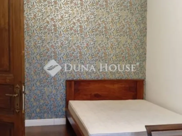 Eladó kereskedelmi és ipari ingatlan Budapest II. kerület 93 nm