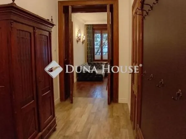 Eladó kereskedelmi és ipari ingatlan Budapest II. kerület 93 nm