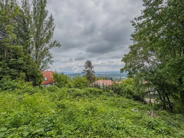 Eladó telek Budapest III. kerület, Hármashatárhegy 1433 nm